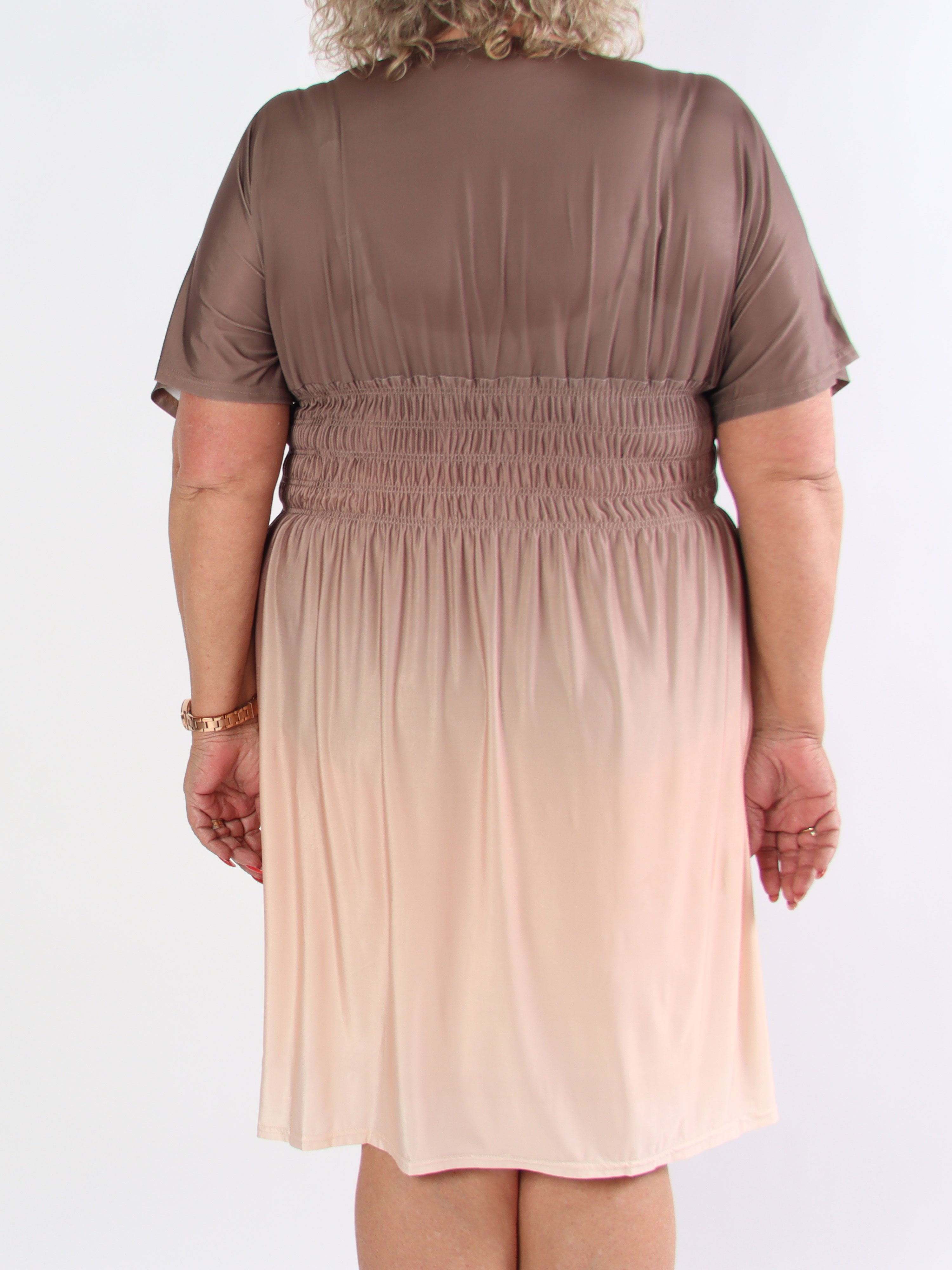 Pams Fade Short - Mångfärgad stretchig klänning i stor storlek